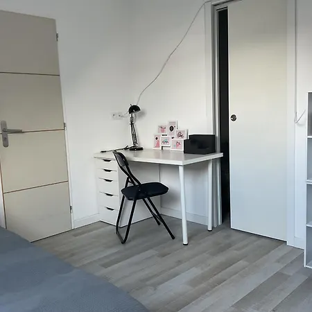 Freddy - Petit Parame Homestay *